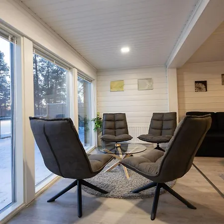 木屋 Sarala, Inari, Inarijaervi, Lapland 伊纳利