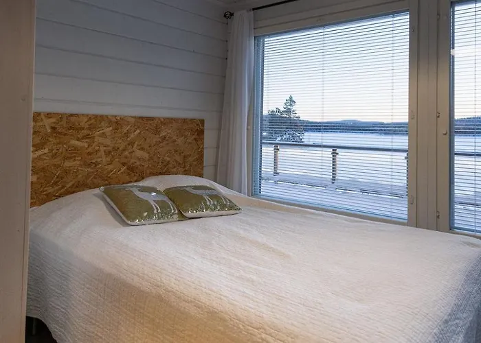 Sarala, Inari, Inarijaervi, Lapland